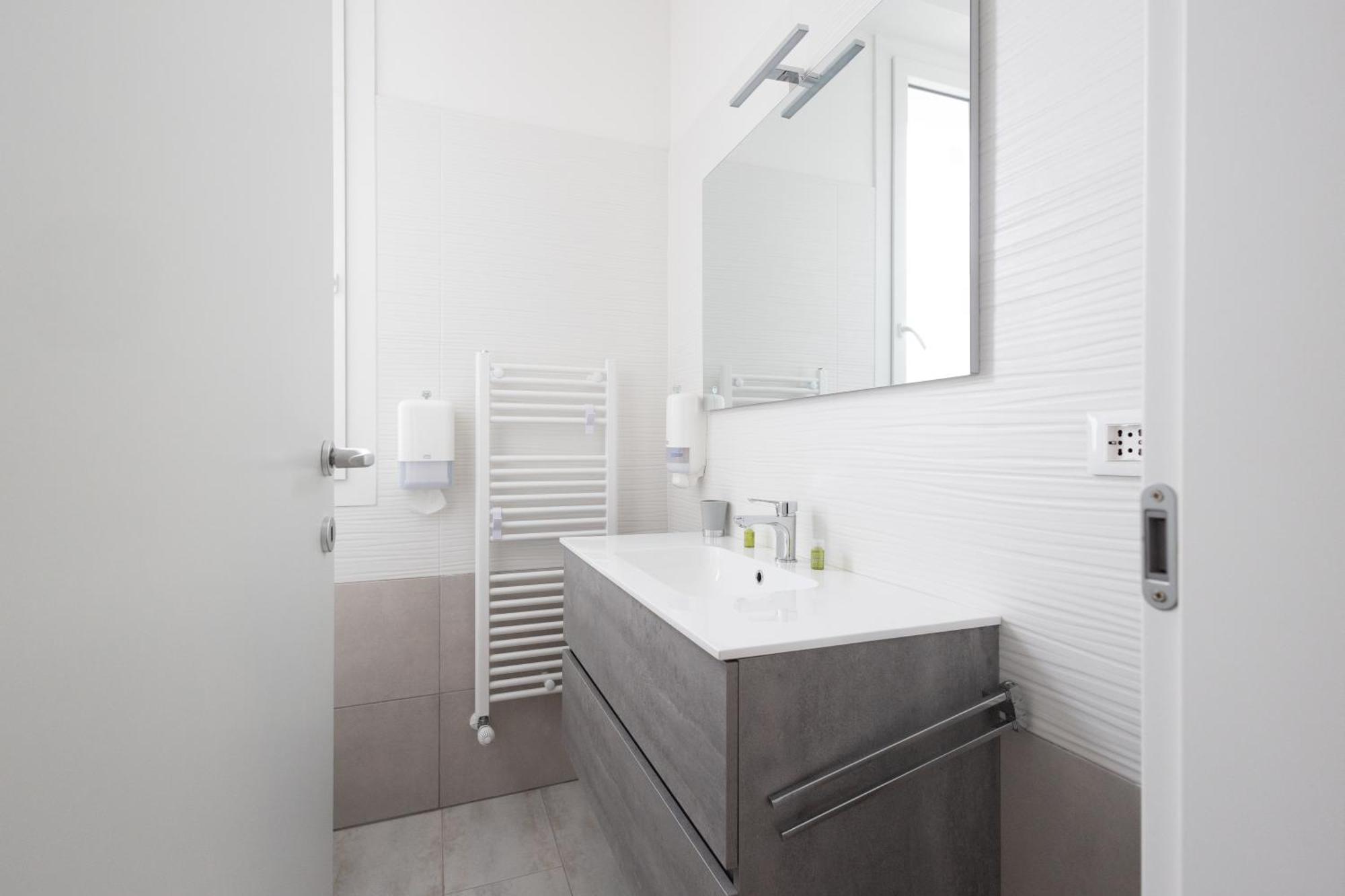 Appartamento 59 Tourist House Bologna Lame - Self Check-In Esterno foto
