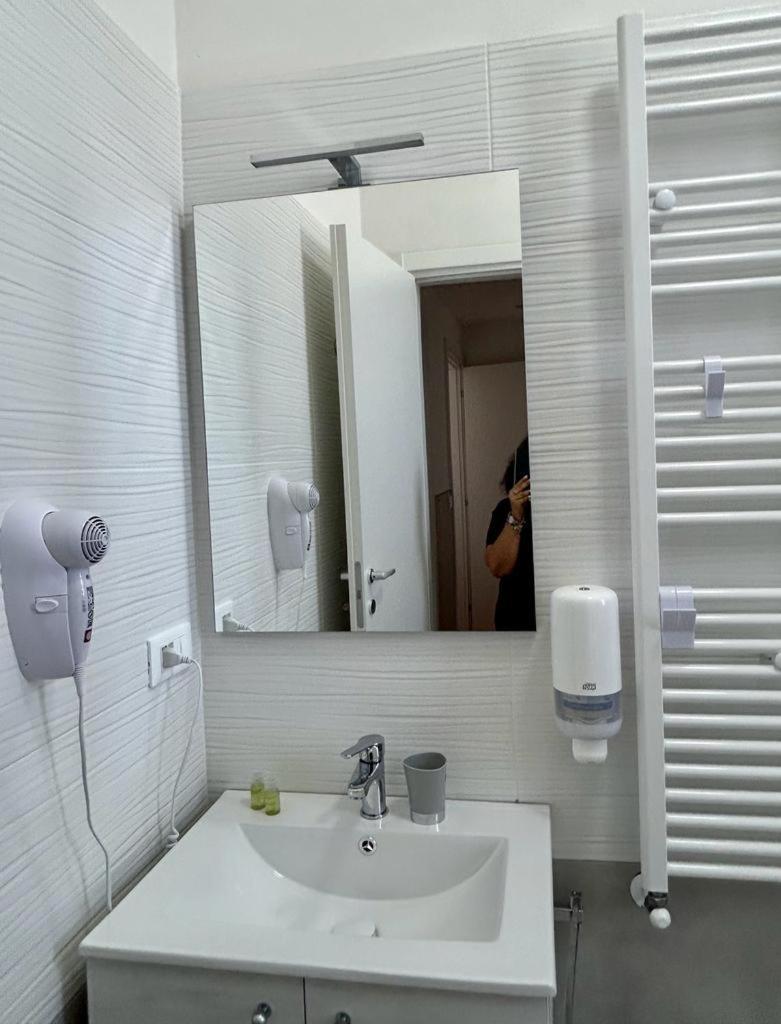 Appartamento 59 Tourist House Bologna Lame - Self Check-In Esterno foto