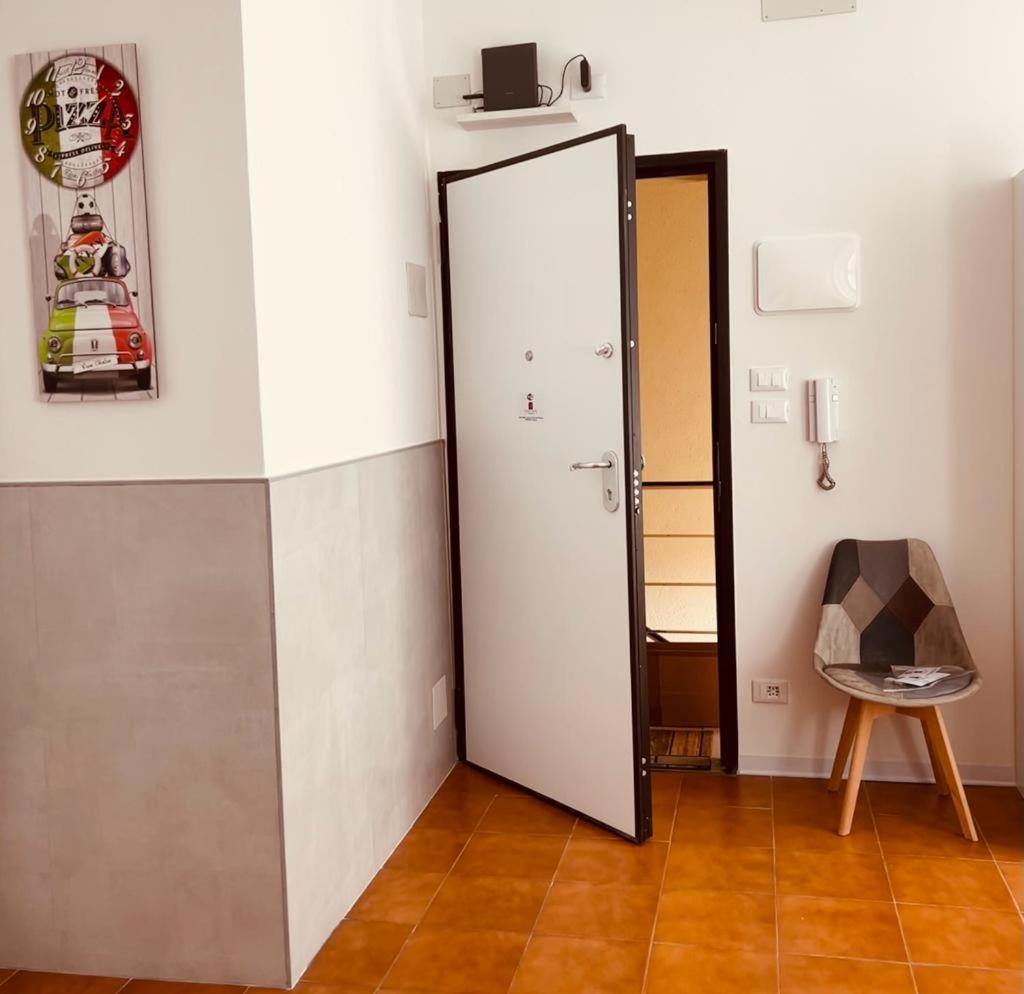 Appartamento 59 Tourist House Bologna Lame - Self Check-In Esterno foto